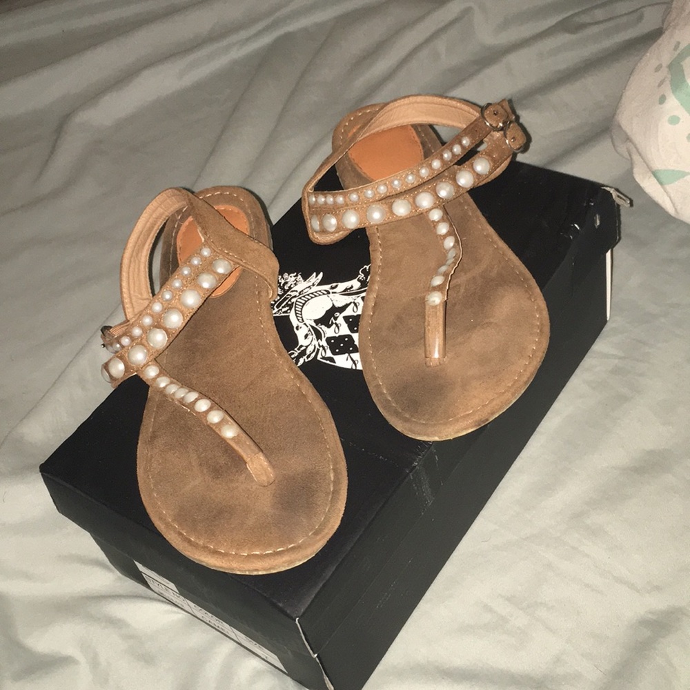 Memory foam sandals